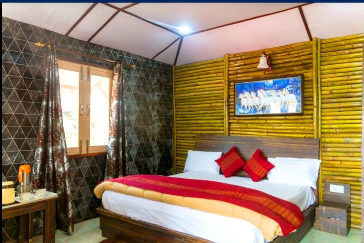 Glamwood Resort Dhanaulti, Ranked 1 In 다나울티 외부 사진